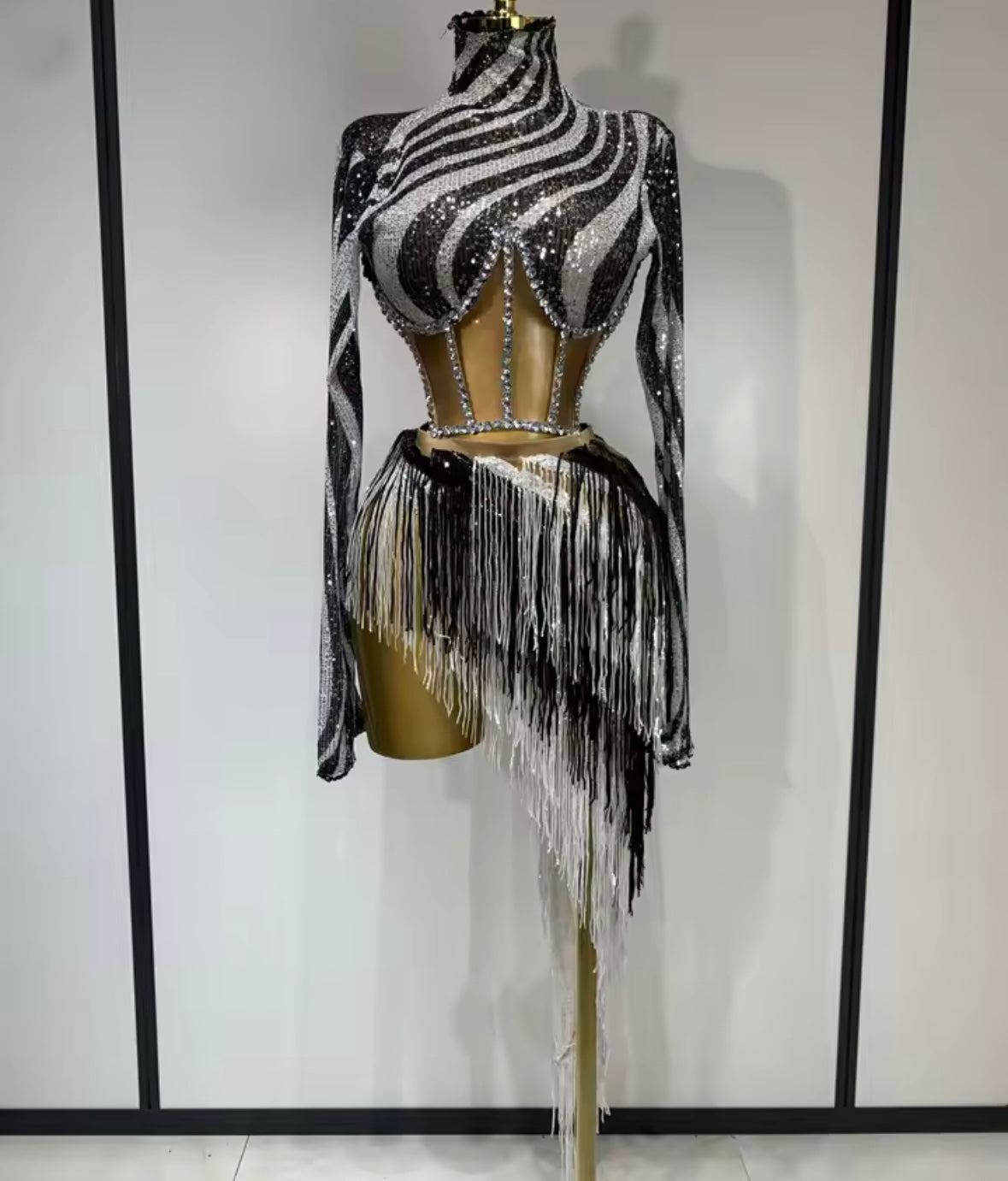 Sexy Striped Rhinestone Full Sleeve Fringe Tassel Skirt Set