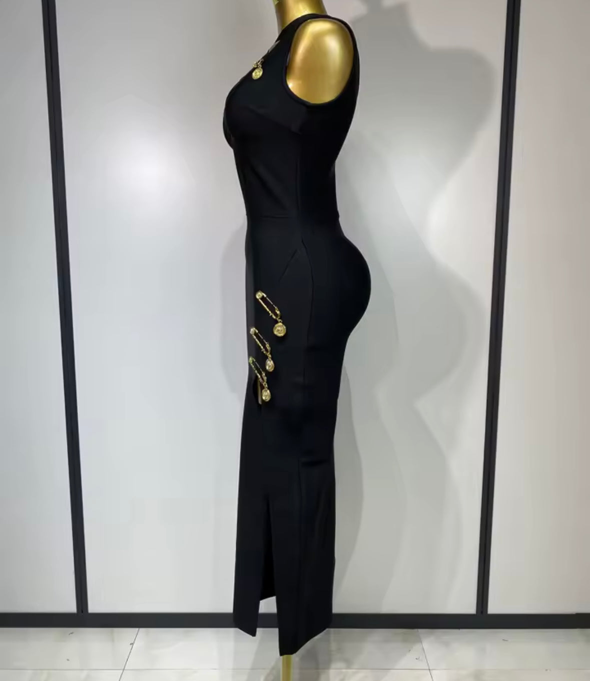 Elegant Black Sleeveless Pin Side Split Bandage Maxi Dress