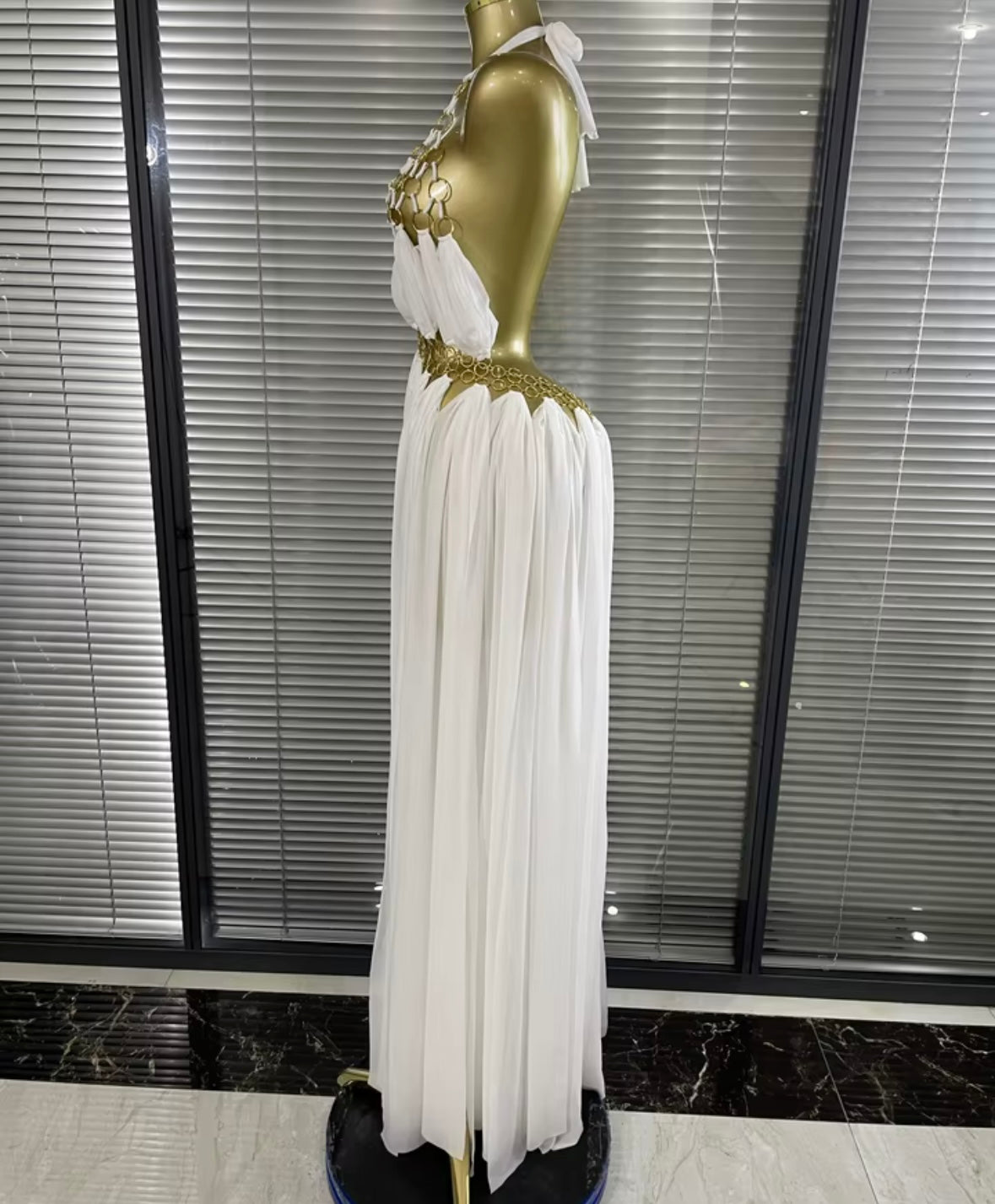 Sexy Halter Sleeveless Metal Ring Maxi Dress