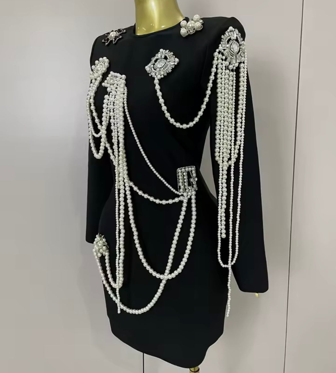 Elegant Black Pearl Rhinestone Full Sleeve Dress