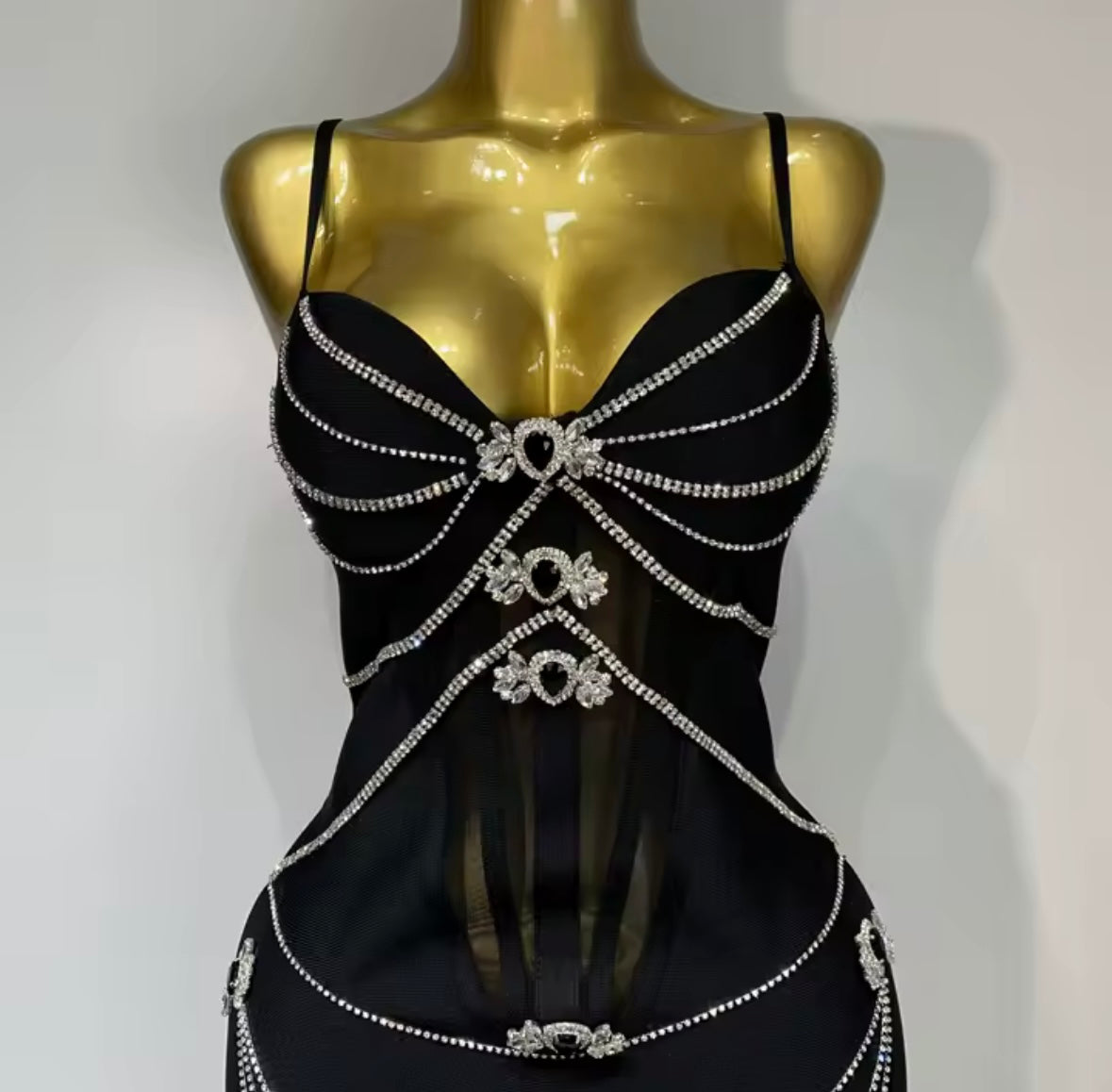 Elegant Sleeveless Rhinestone Chain Black Dress