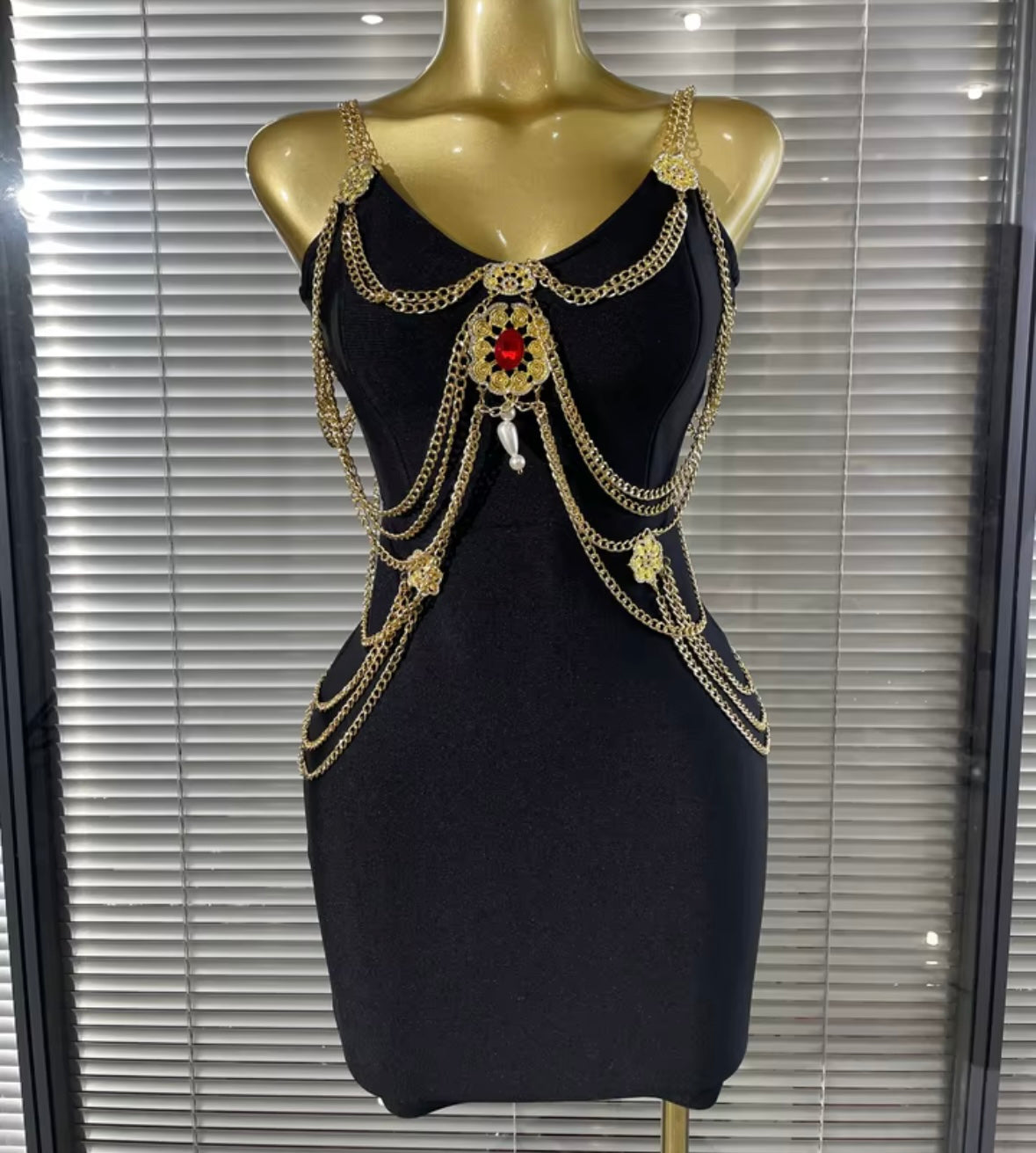 Black Sleeveless Crystal Chain Sexy Bandage Dress