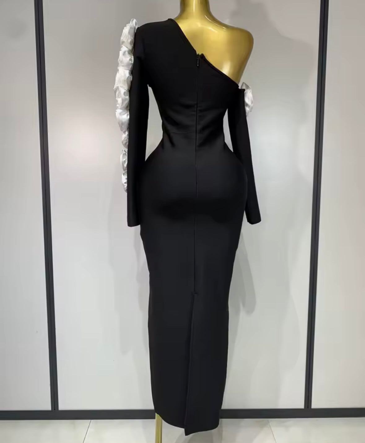Elegant One Shoulder Black Floral Embellishment Maxi Dress