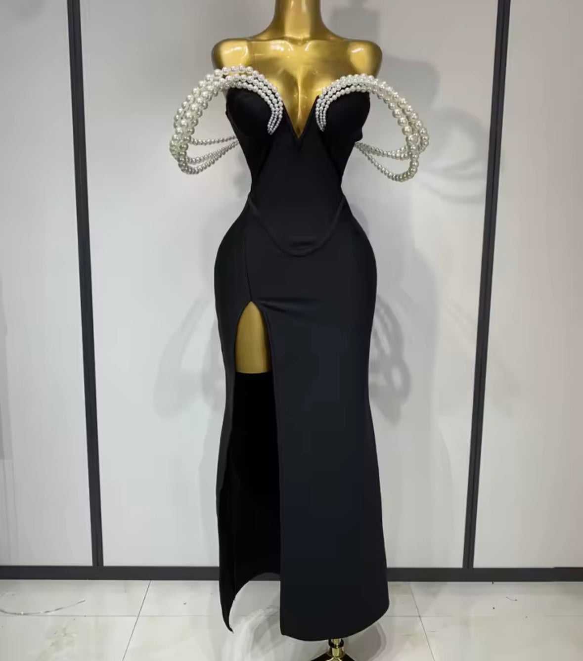 Elegant Black Pearl V-Neck Side Split Floor-Length Dress