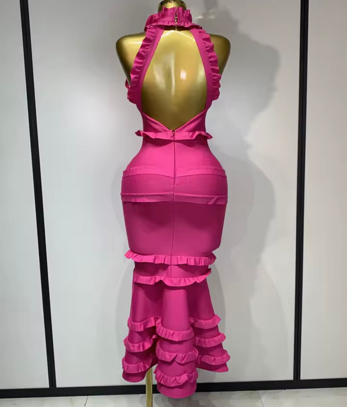 Sexy Sleeveless Open Back Ruffled Mermaid Dress