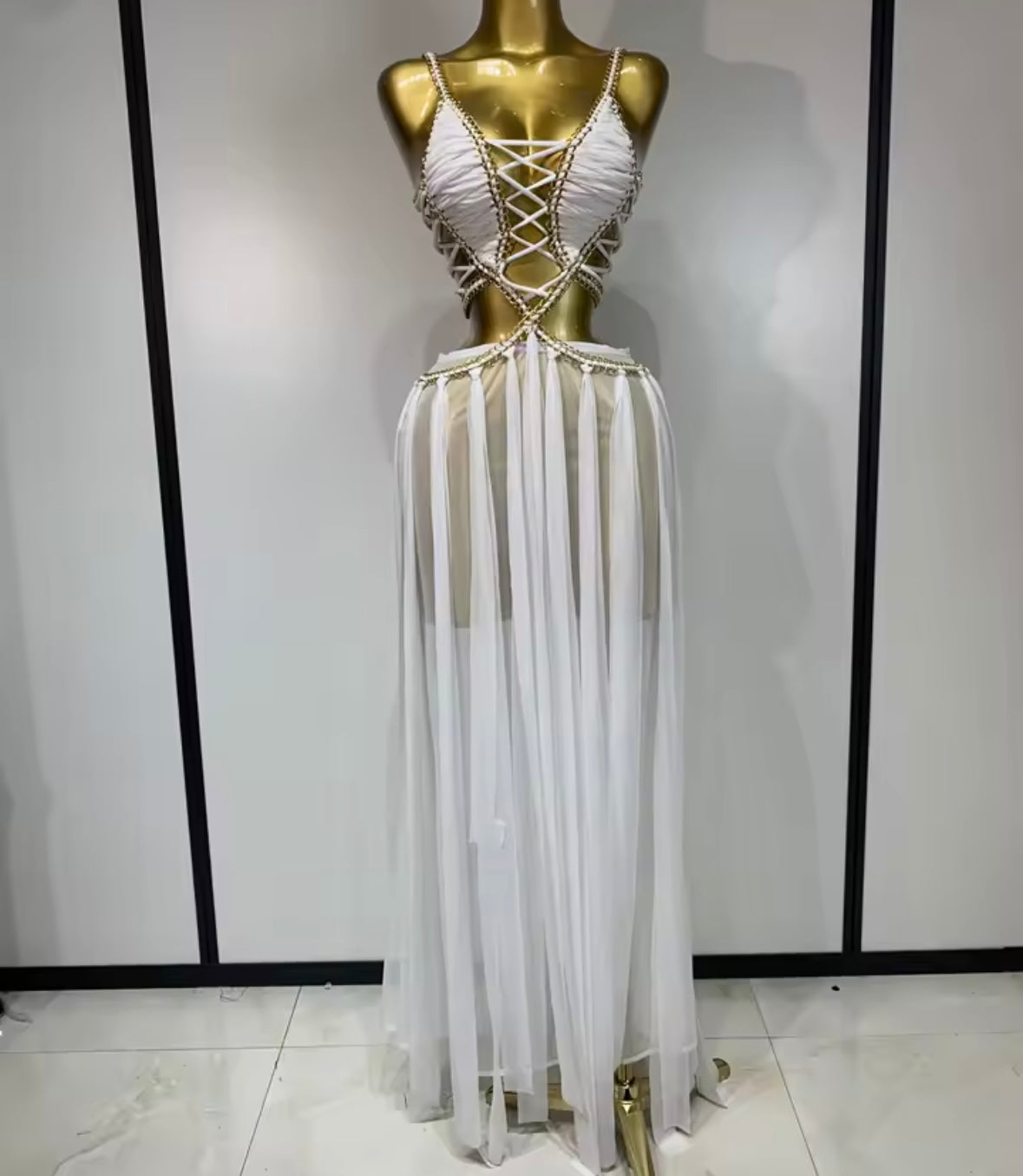 Sexy Sleeveless Chain Lace Up See Through Maxi Dress