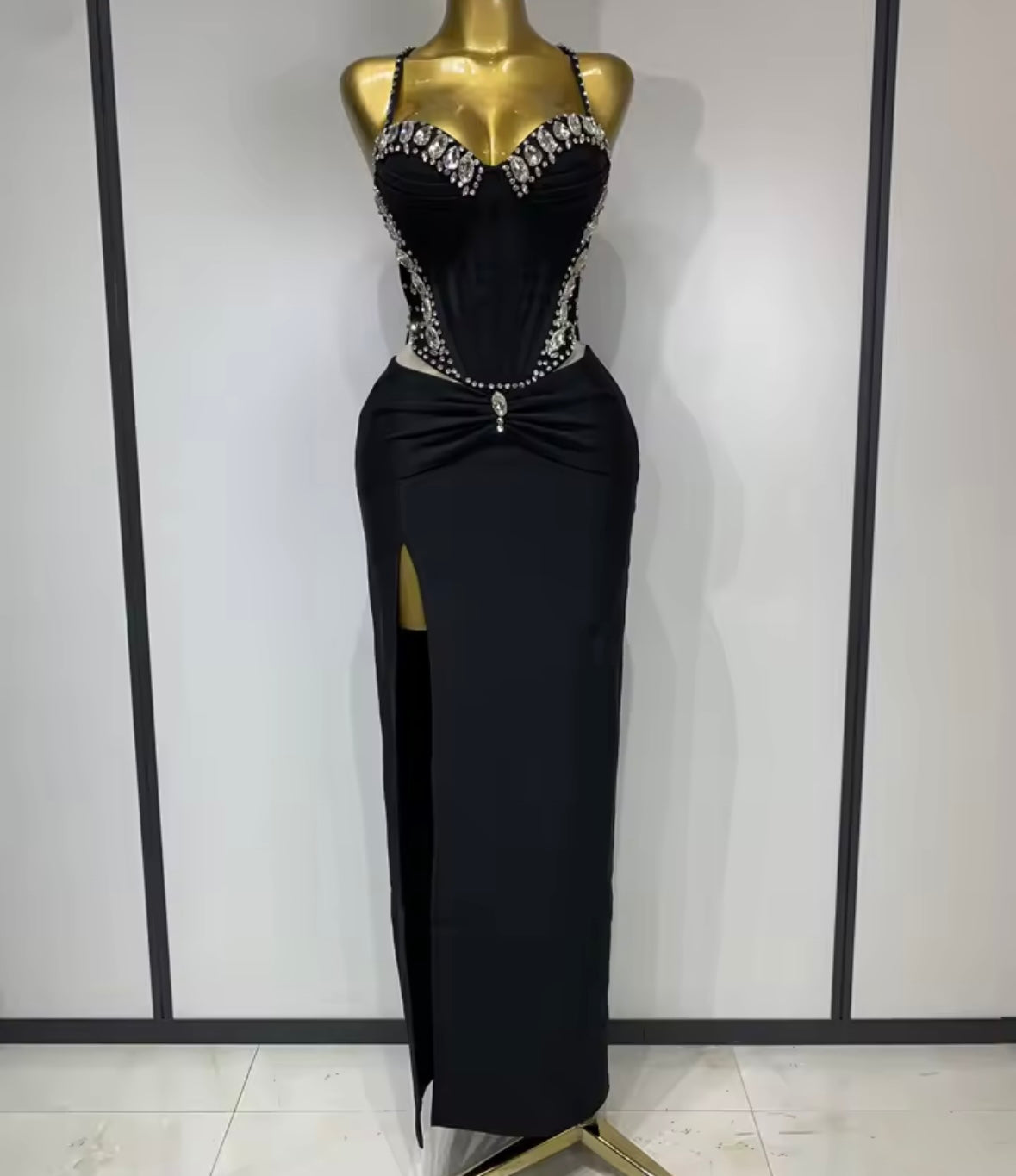 Elegant Sleeveless Rhinestone Side Split Maxi Dress