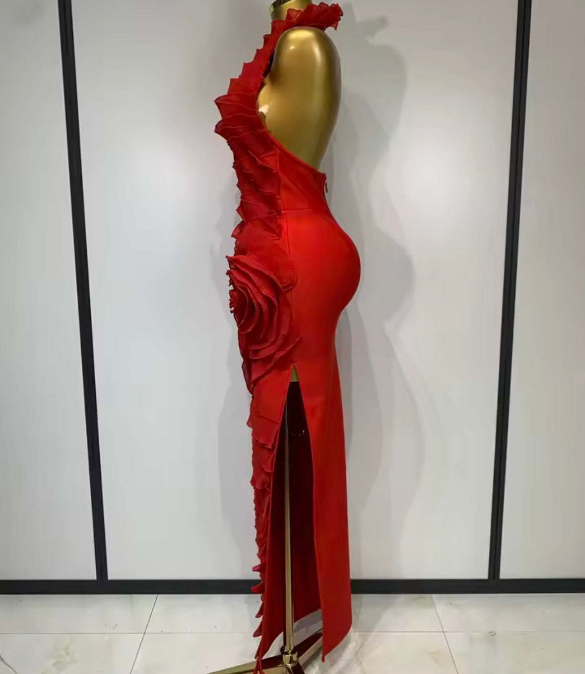Red Sexy Halter Sleeveless Ruffled Maxi Dress