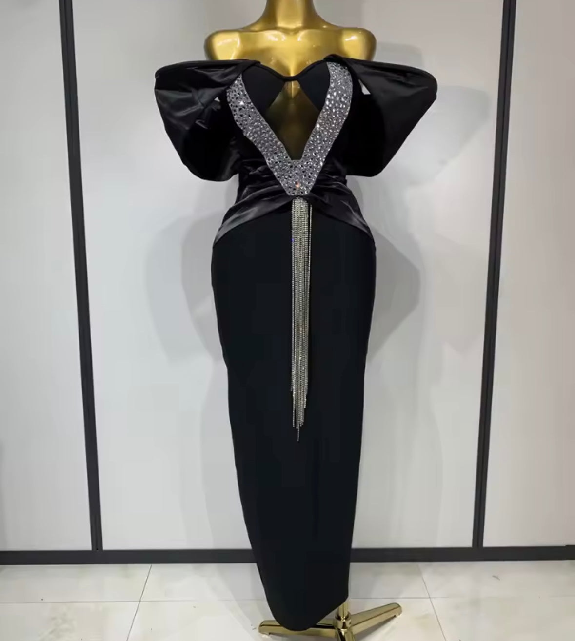 Black Elegant Off The Shoulder Rhinestone Tassel Maxi Dress