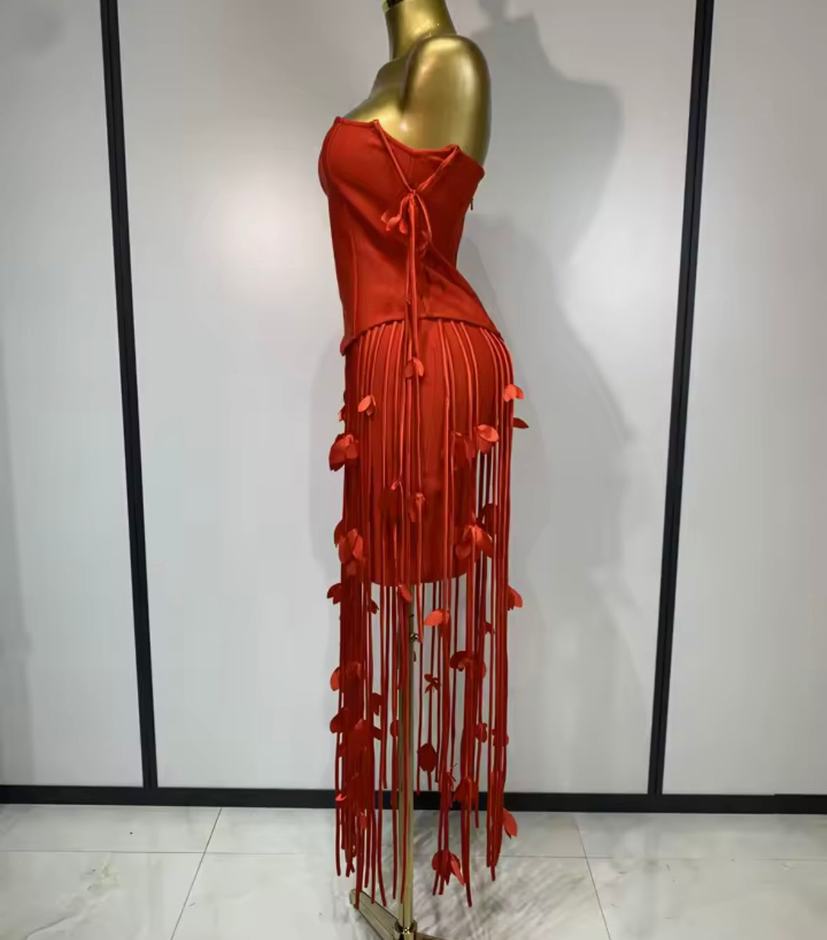 Elegant Strapless Red Floral Tassel Dress