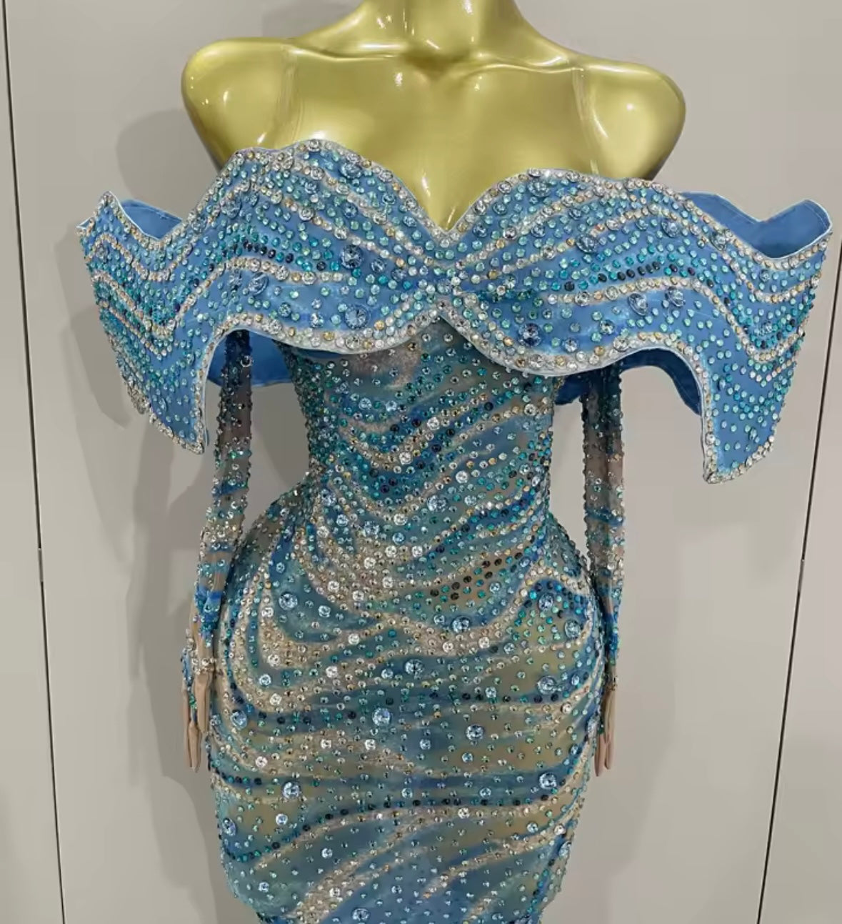 Elegant Rhinestone Embellishment Glove Floor-Length Dress