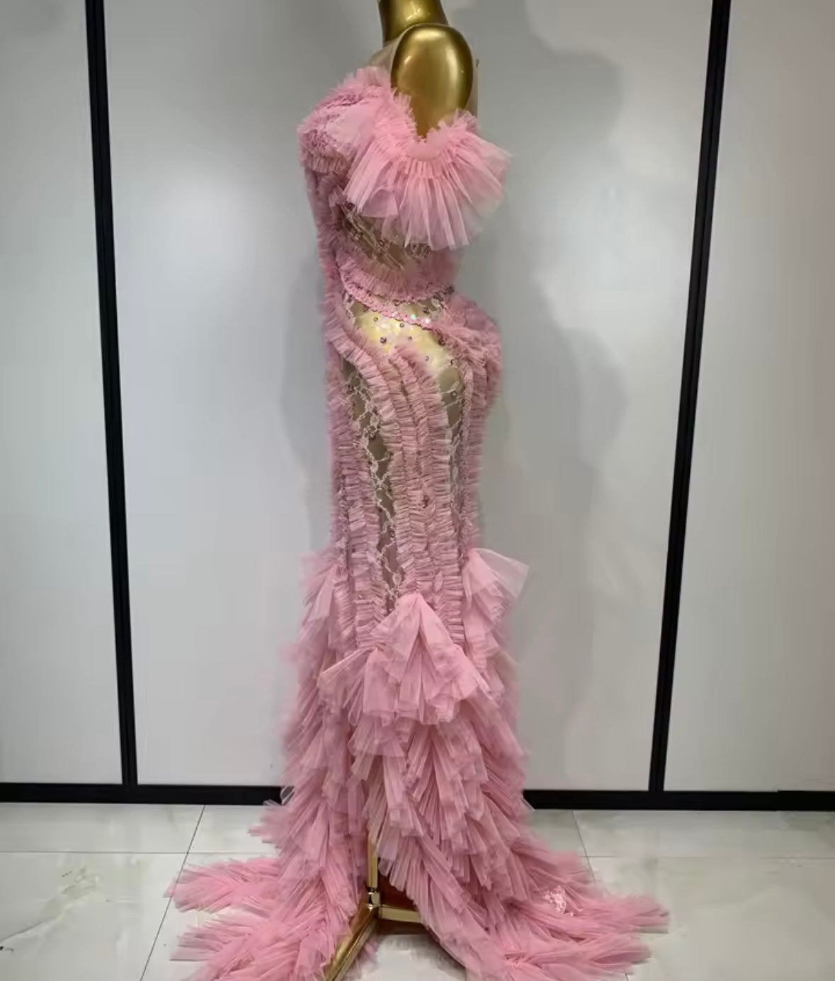 Elegant Ruffled Lace Pink Floor-Length Dress
