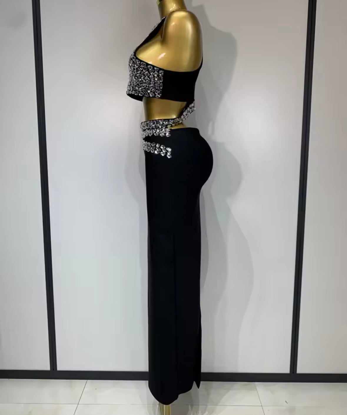 Sexy Black Sleeveless Rhinestone Floor-Length Skirt Set