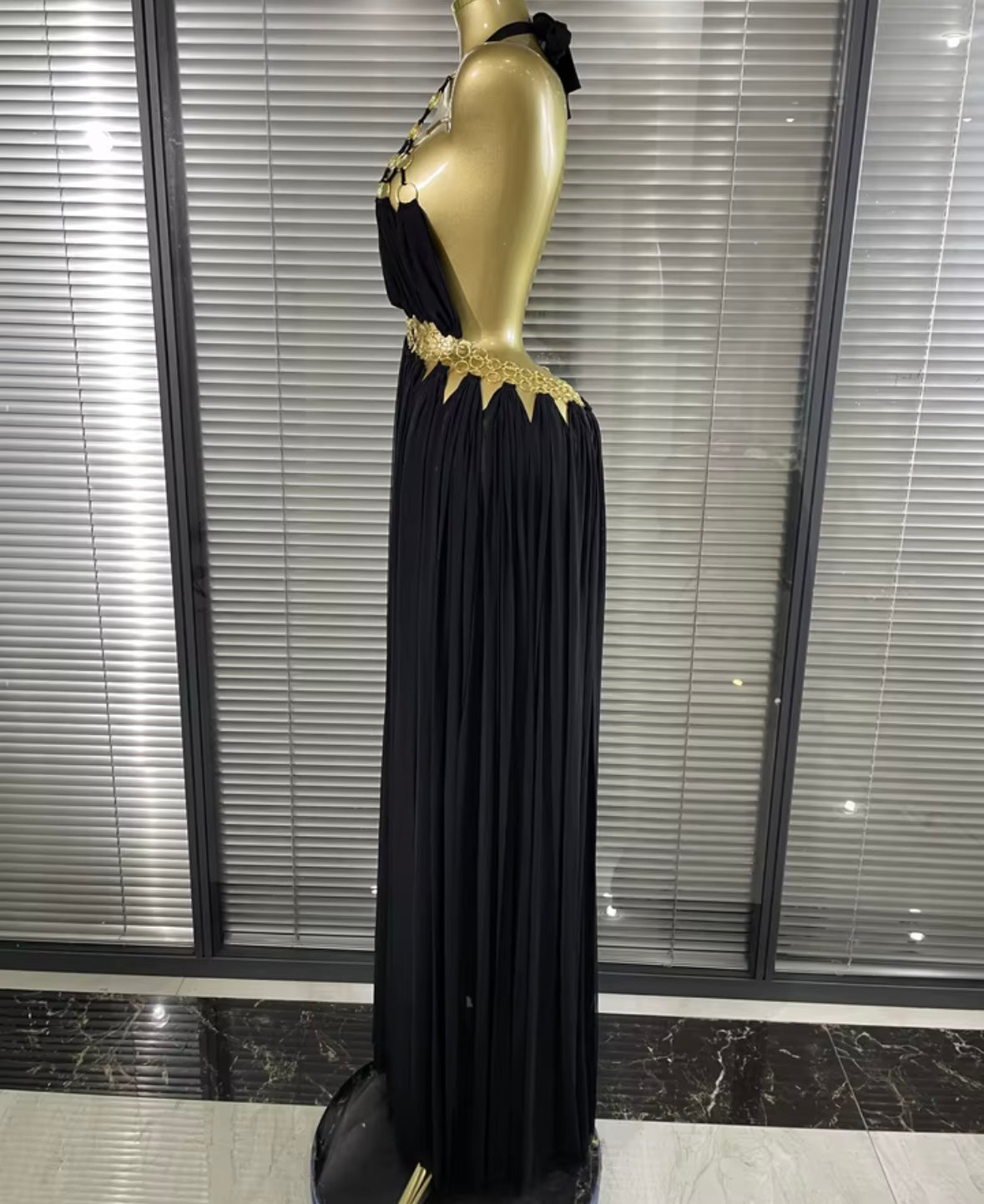 Sexy Halter Sleeveless Metal Ring Maxi Dress