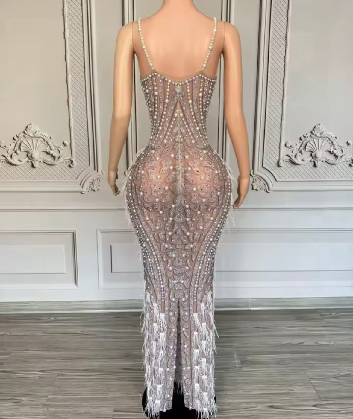 Sexy Sleeveless Rhinestone Embellishment Feather Maxi Dress