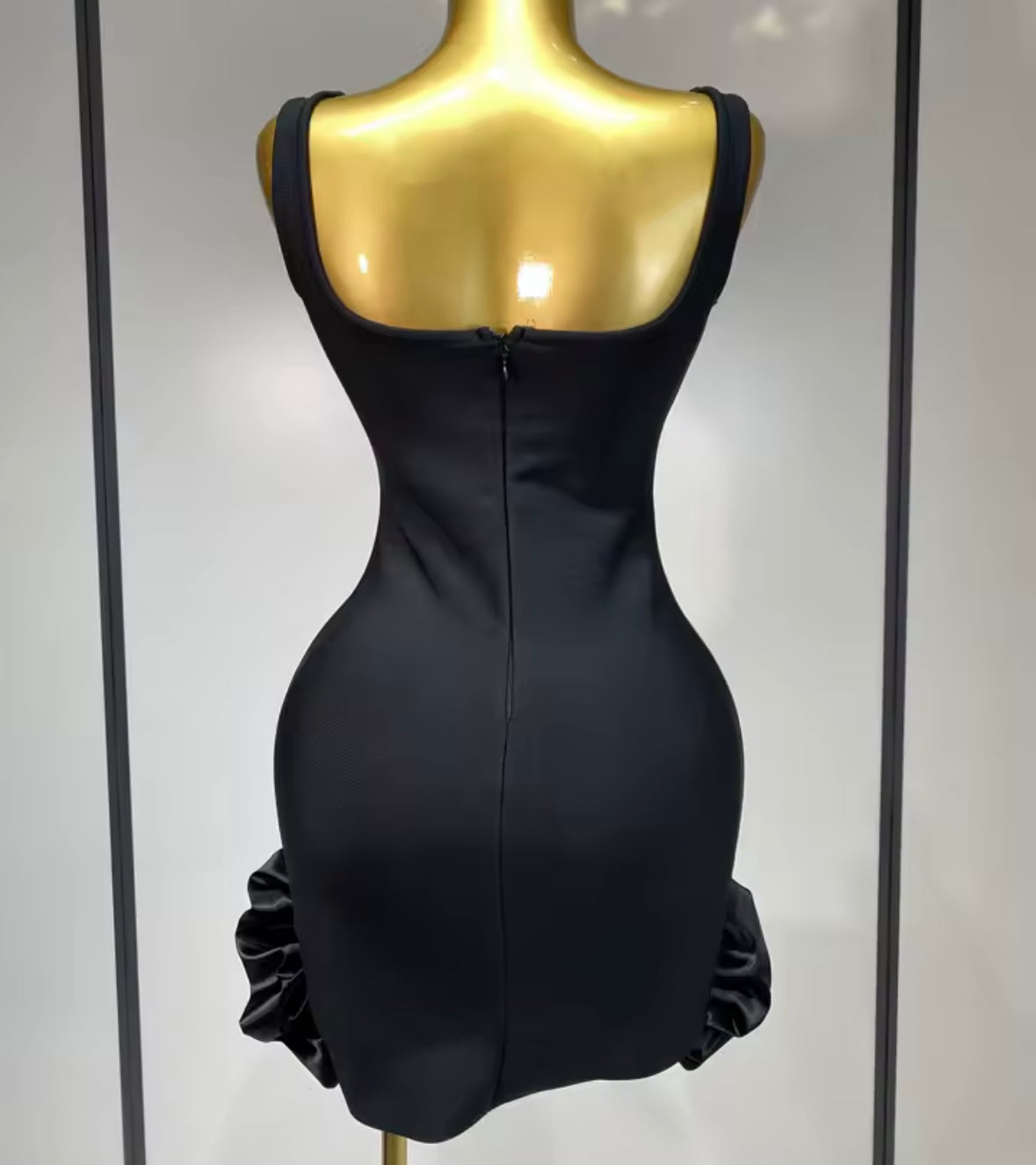 Elegant Sleeveless Rhinestone Flower Embellished Dress