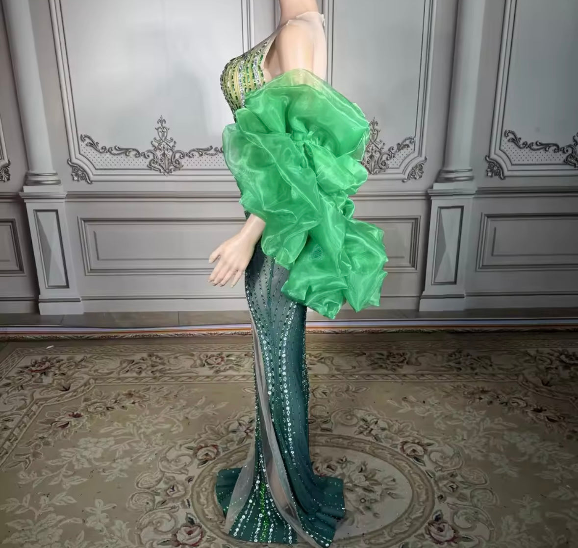 Sexy Green Puff Ruffled Sleeve Rhinestone Front Splits Maxi Dress