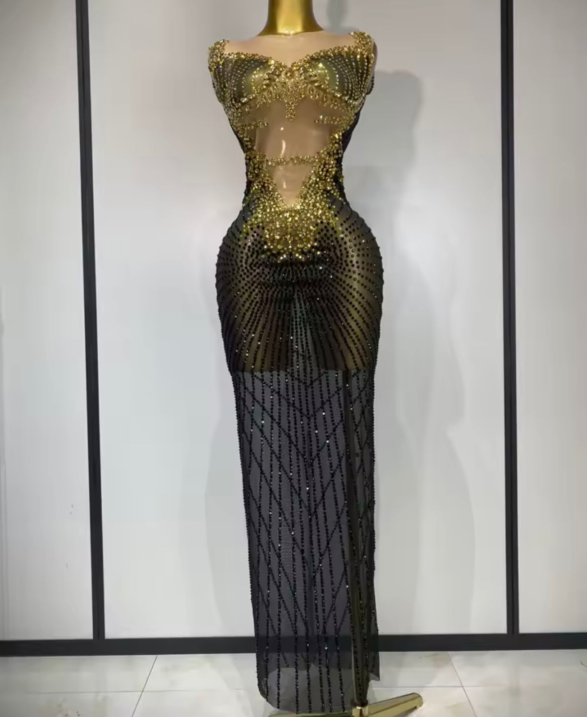 Sexy Sleeveless Rhinestone Embellishment Maxi Dress