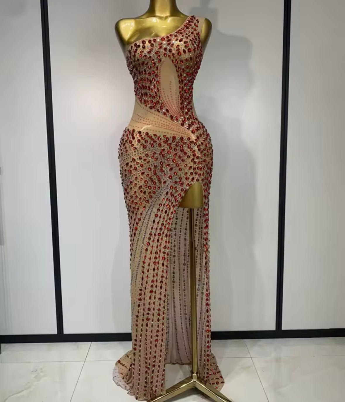 Elegant One Shoulder Rhinestone Embellishment Floor-Length Dress