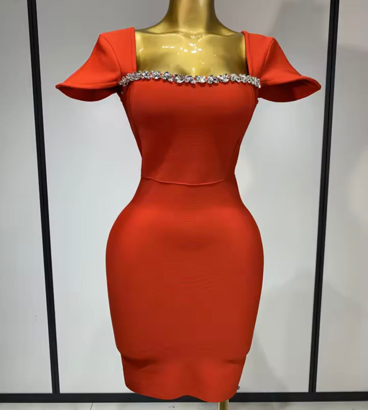 Elegant Rhinestone Short Sleeve Back Zipper Dress