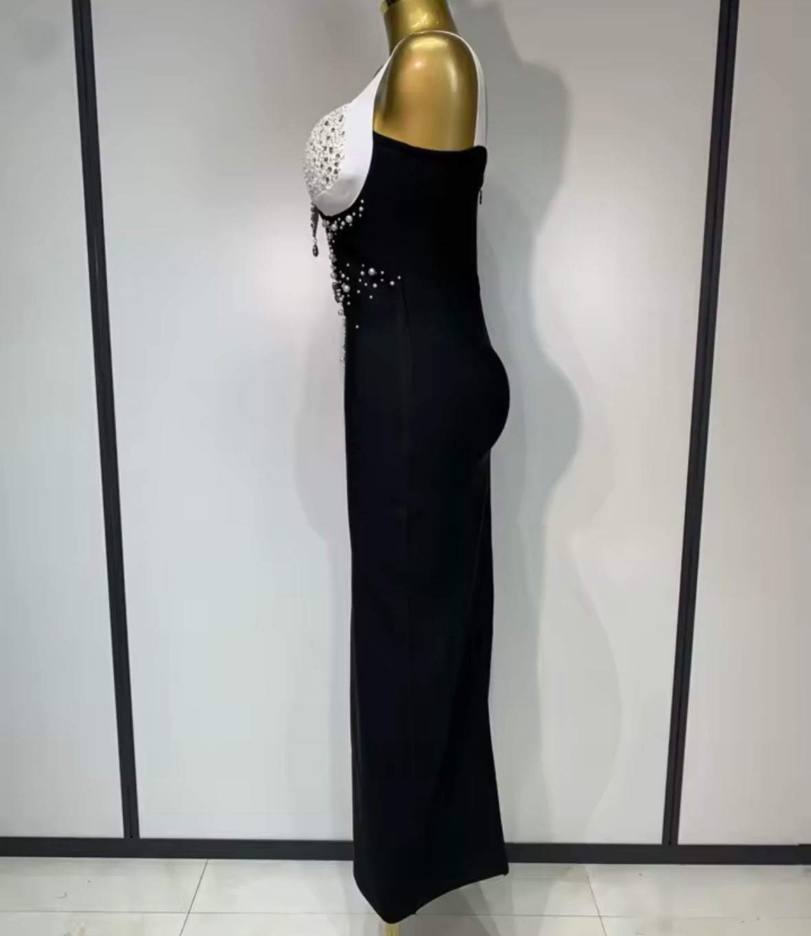 Elegant B&W Pearl Rhinestone Sleeveless Maxi Dress