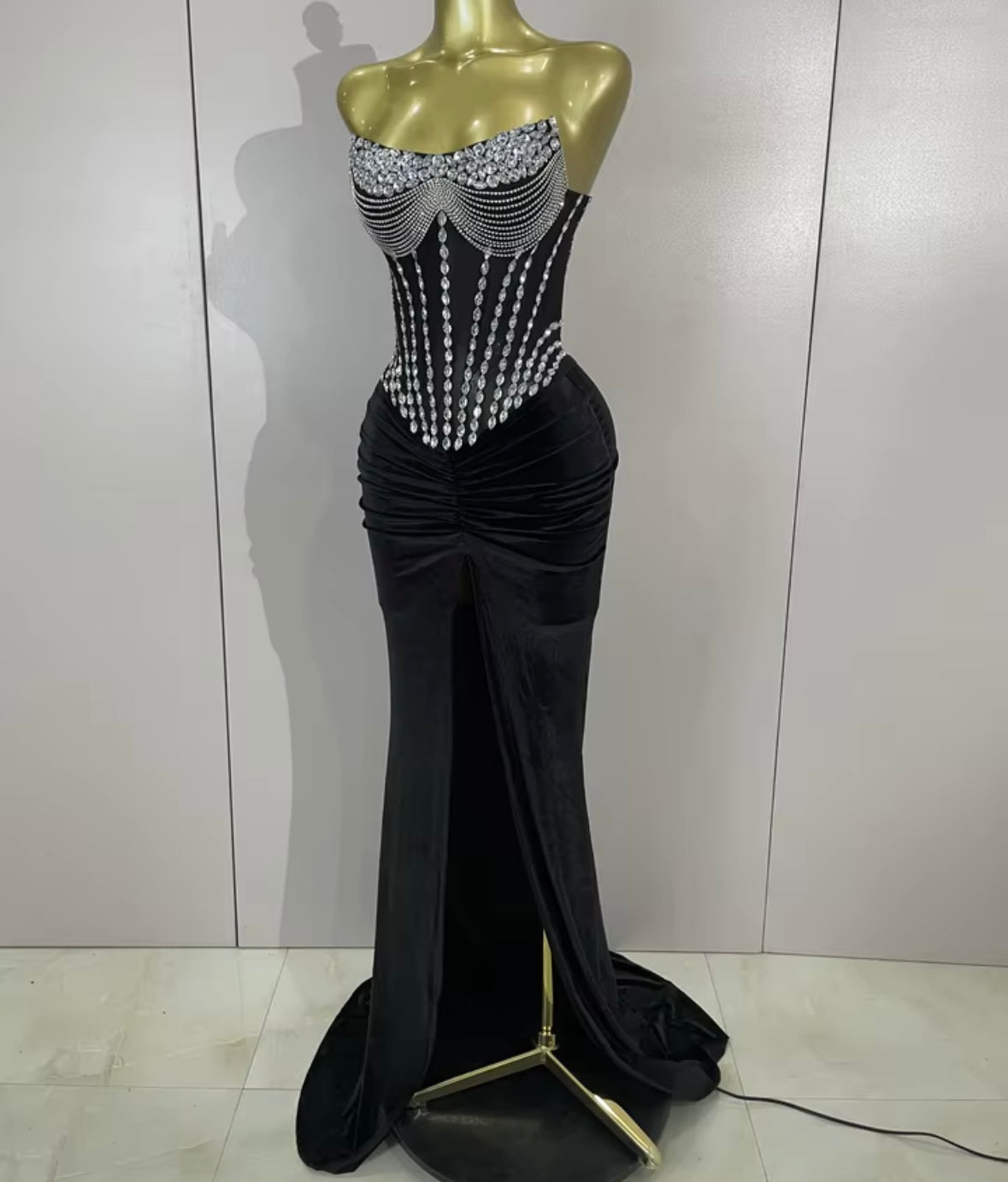 Elegant Rhinestone Strapless Black Front Split Maxi Dress