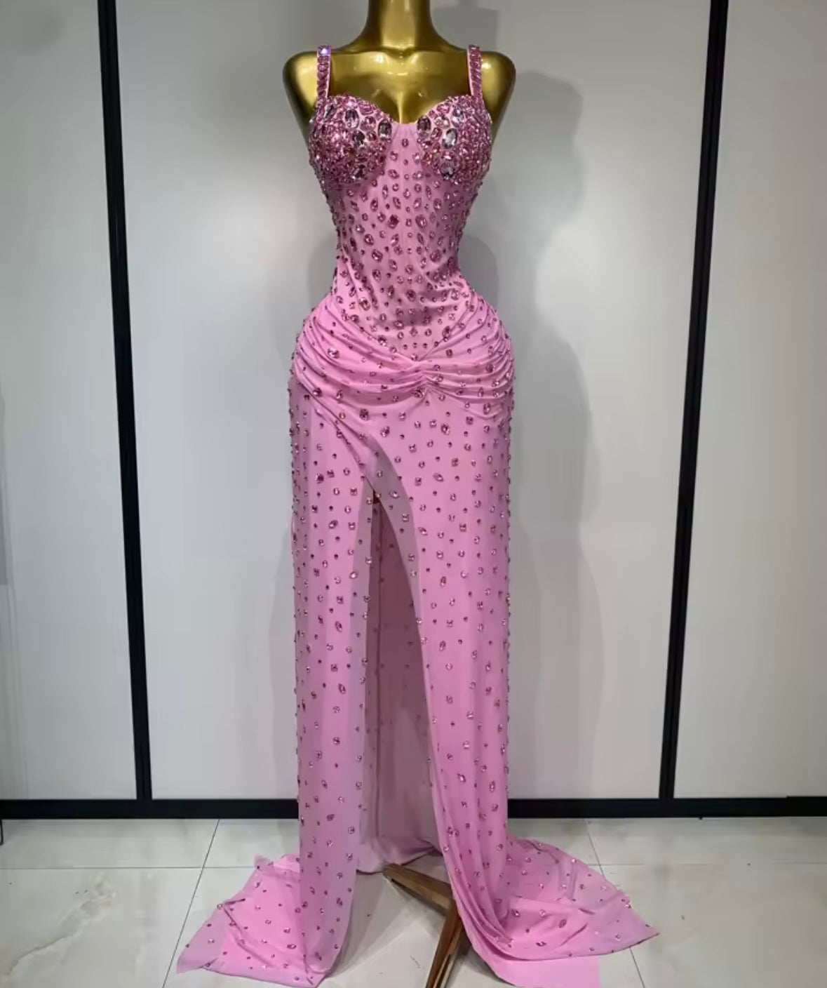 Pink Elegant Rhinestone Sleeveless Floor-Length Dress