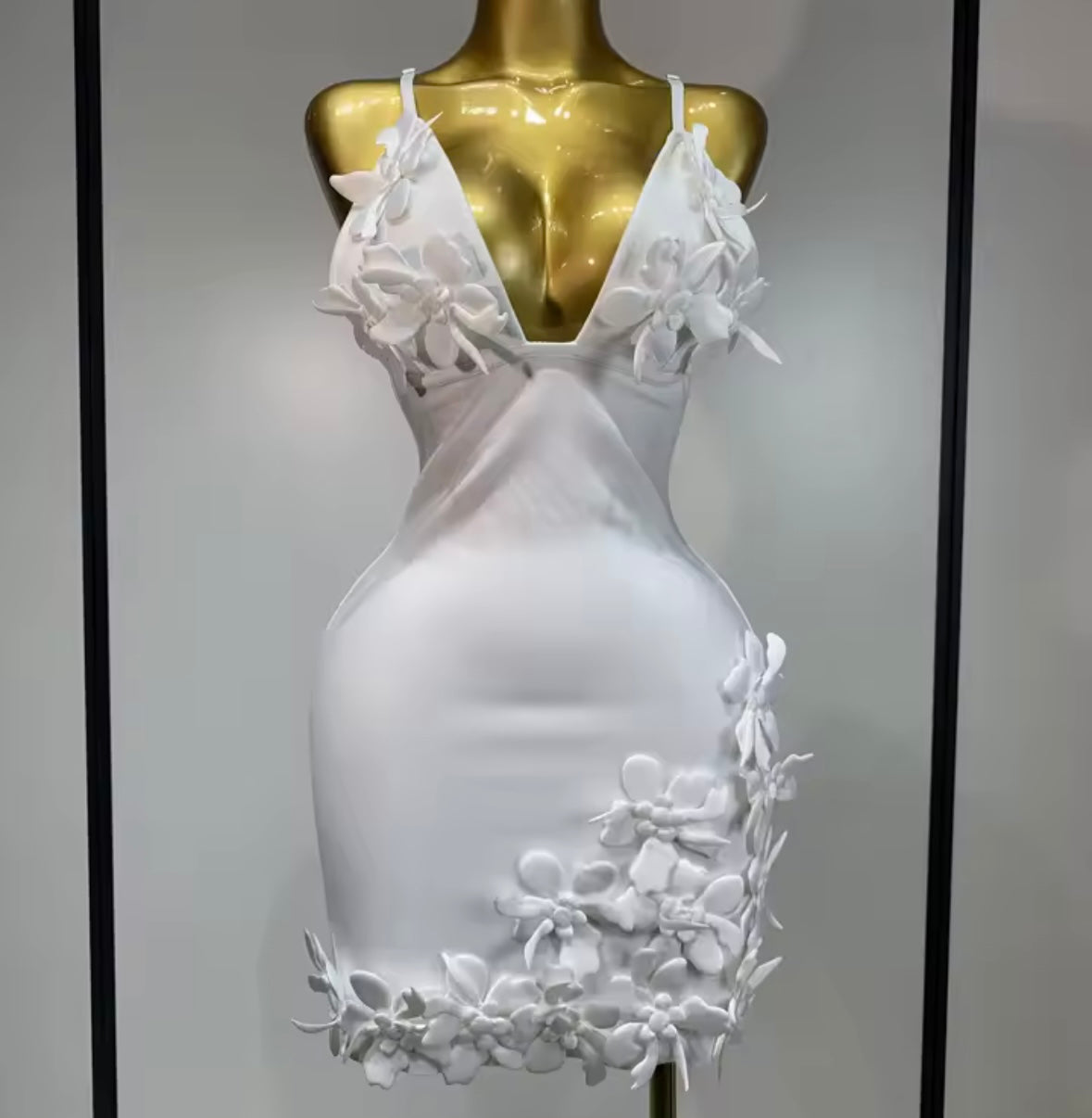 Sexy Sleeveless 3D Floral Embellishment Dress