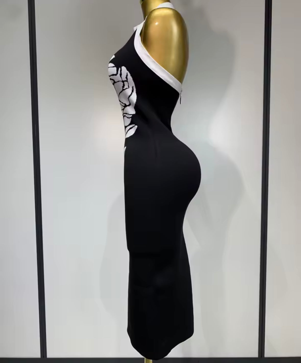 B&W Floral Print Halter Sleeveless Back Zipper Dress