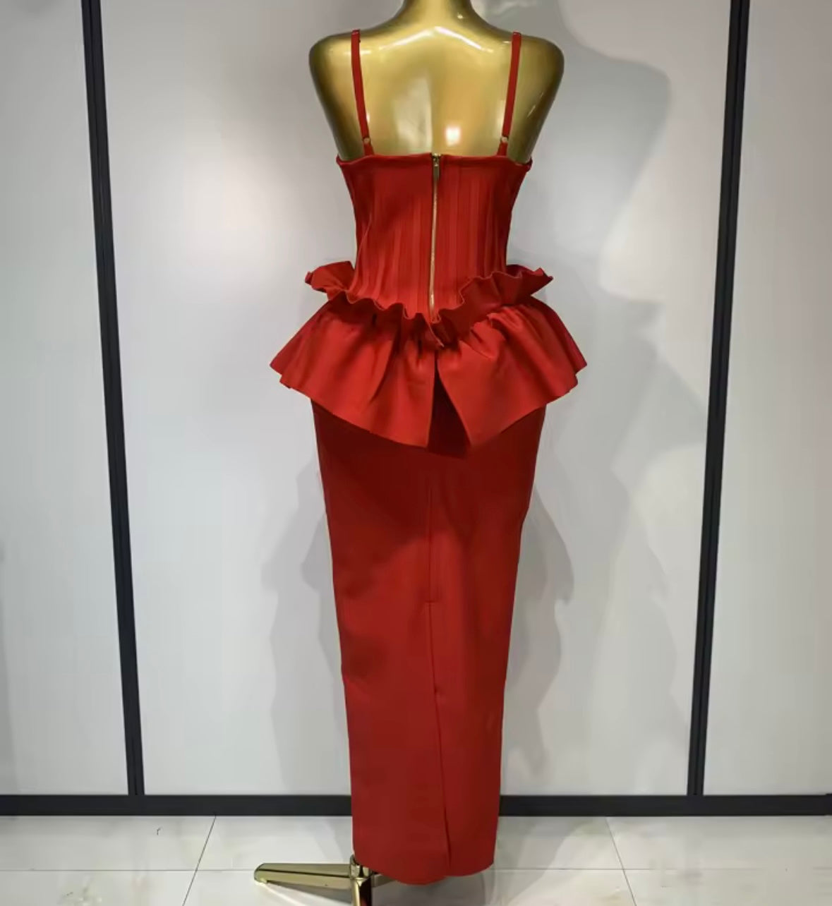 Red Elegant Sleeveless Ruffled Maxi Dress