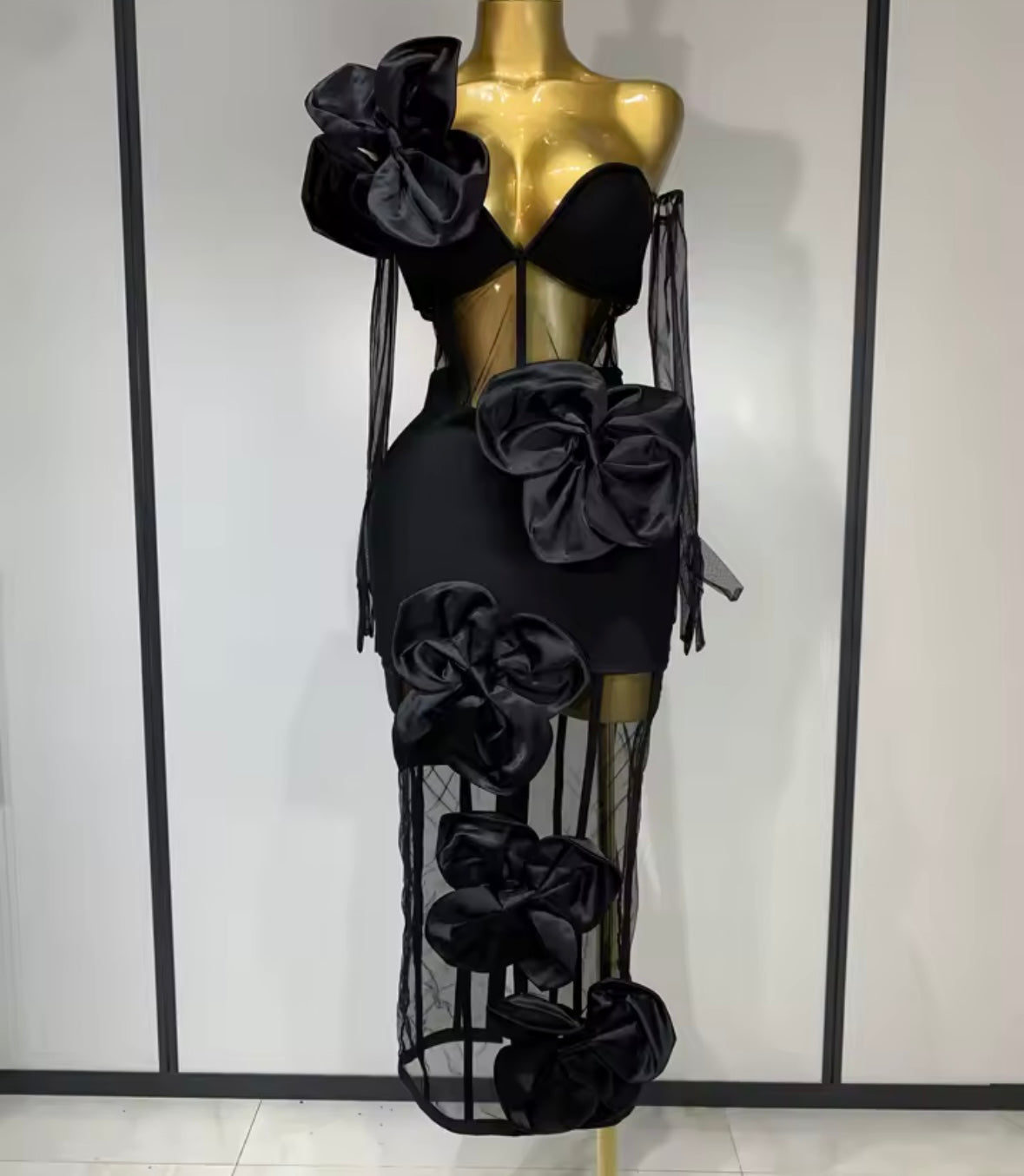 Elegant Black Floral Strapless Maxi Dress