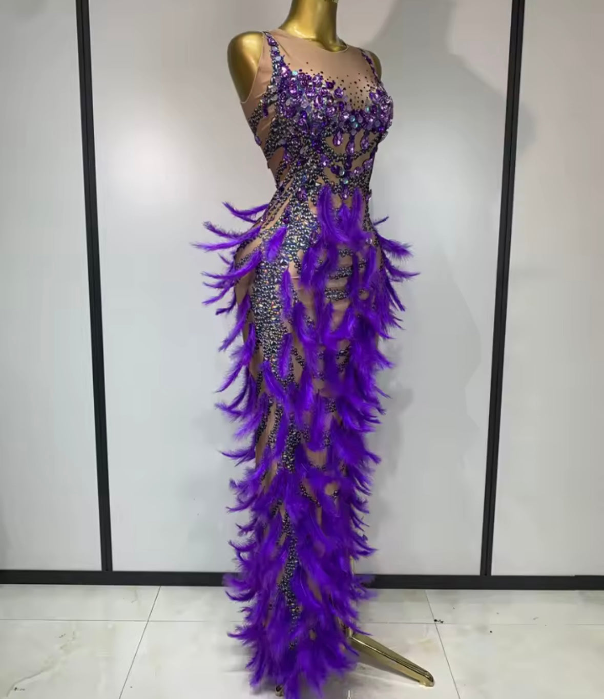 Sexy Sleeveless Rhinestone Feather Purple Floor-Length Dress