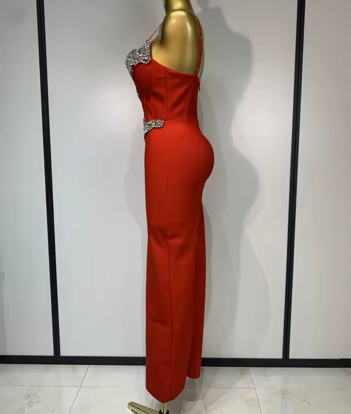 Elegant Black Floor-Length Rhinestone Embellishment Dress