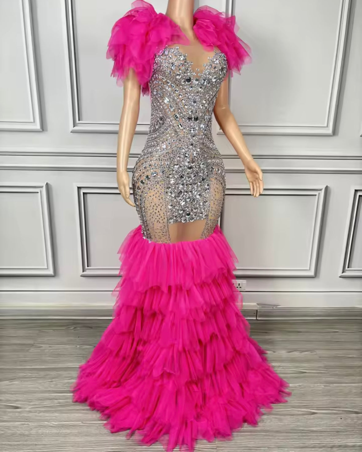 Sexy Sleeveless Rhinestone Ruffle Floor-Length Dress