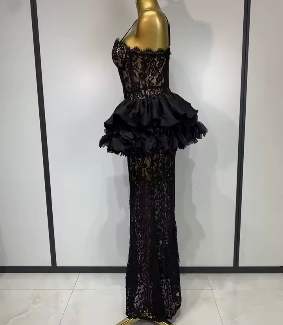 Sexy Sleeveless Black Ruffle Lace Maxi Dress