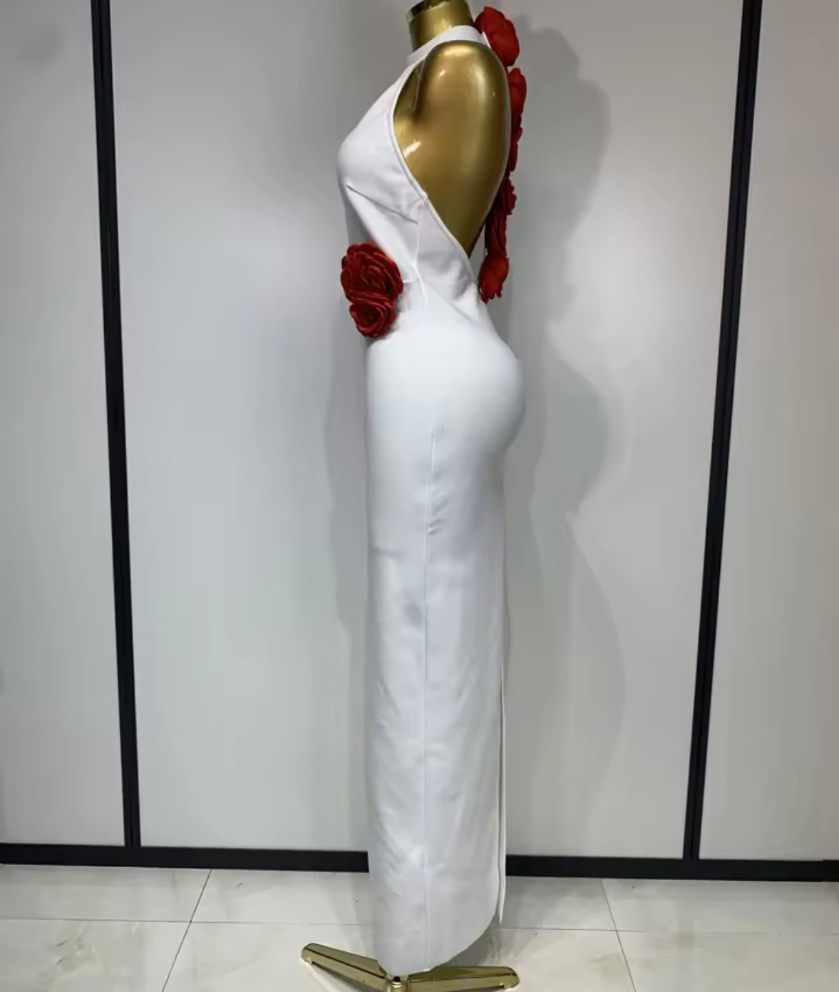 White Elegant Red Floral Sleeveless Floor-Length Dress