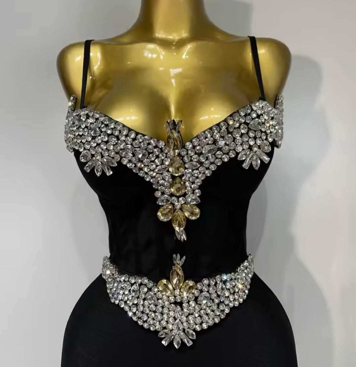 Elegant Black Floor-Length Rhinestone Embellishment Dress