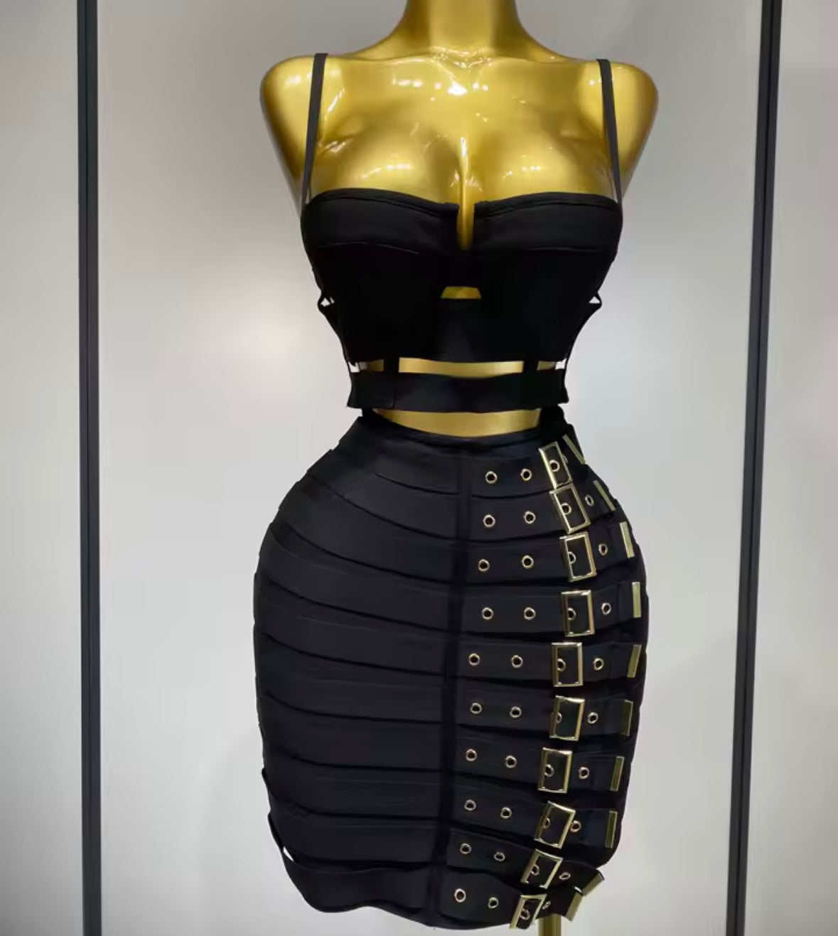 Sleeveless Cut Out Buckled Sexy Two Piece Bandage Skirt Set