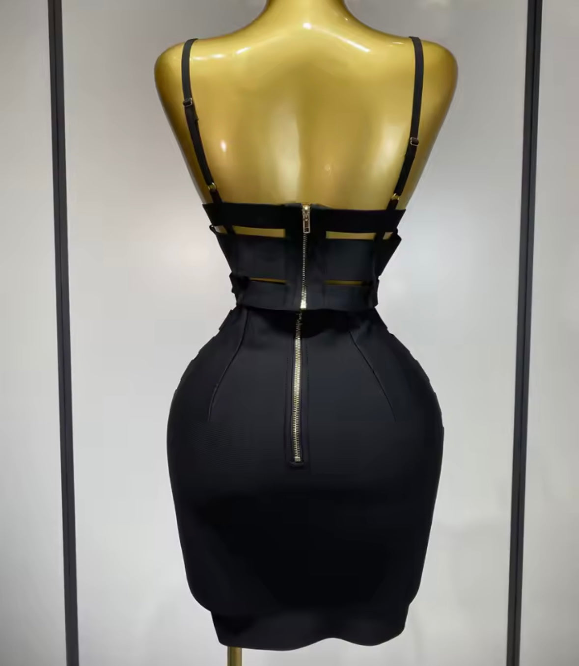 Sleeveless Cut Out Buckled Sexy Two Piece Bandage Skirt Set