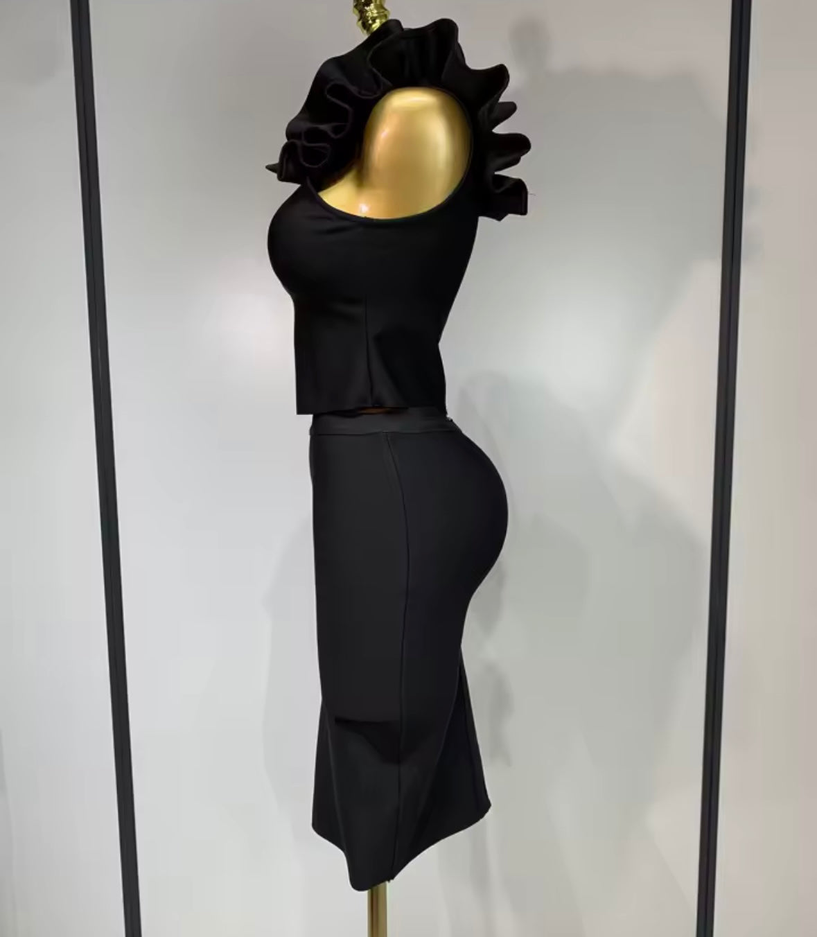 Sexy One Shoulder Ruffled Sleeveless Bandage Skirt Set