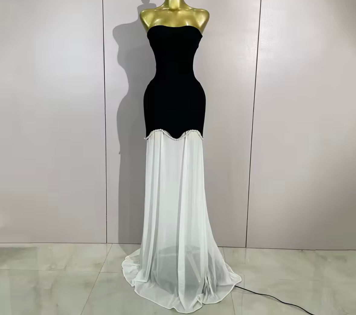 Elegant Strapless Pearl Patchwork Floor-Length Dress
