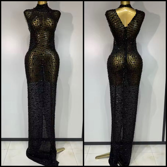 Black Elegant Sleeveless Crystal See Through Floor-Length Dress
