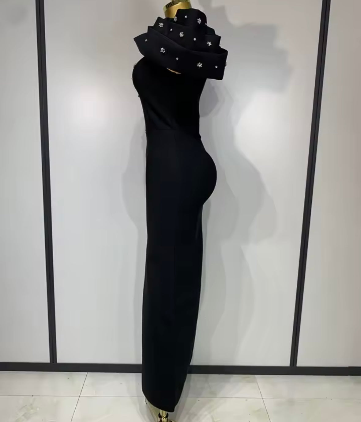 Elegant Floral Crystal Short Sleeve Floor-Length Dress